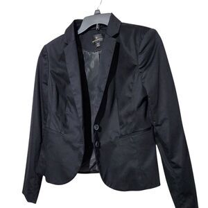 worthington blazer  Women Size 10 Black Color 2 Front Buttons Lined